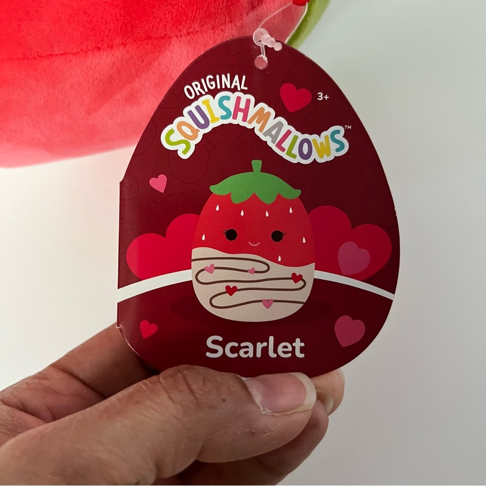 Squishmallows Scarlet plushie - Picture 2 of 4